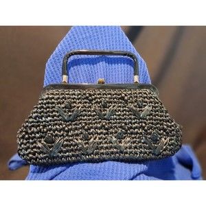 Vintage Straw Purse in Black with Lining  Great Condition